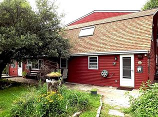 1064 Great Rd, Lincoln, RI 02865