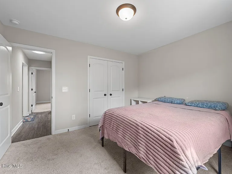 111 Anderson Ave — Photo 20