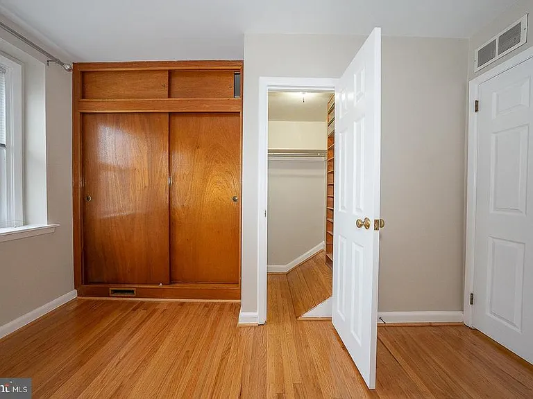 130 Ivy Ct — Photo 36