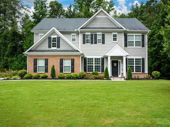 325 Paces Dr, Lithia Springs, GA 30122