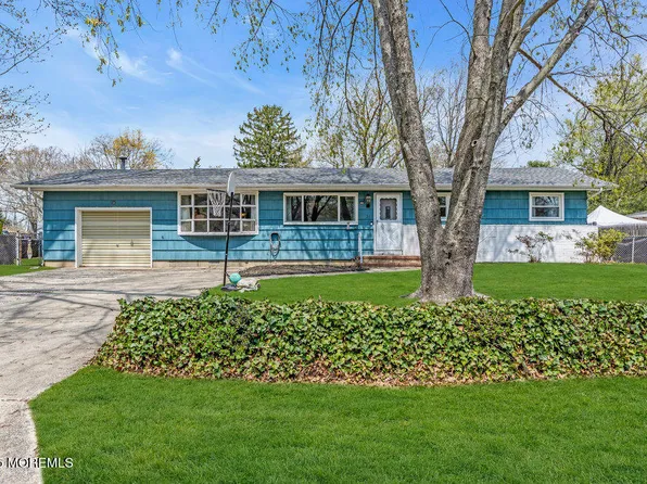 21 Dockage Road, Bayville, NJ 08721