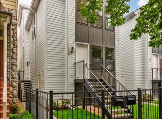 1938 N Sawyer Ave #2, Chicago, IL 60647