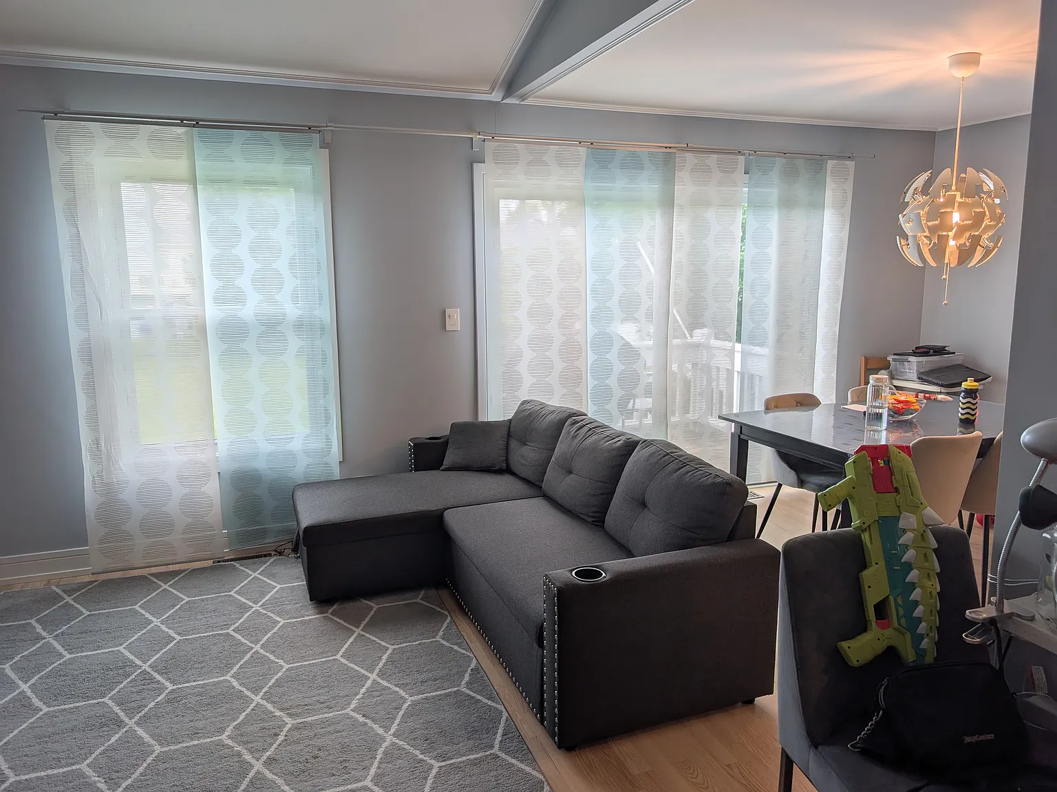 2 bed, 1.5 bath, 1158 sqft, $2,200 — Photo 2