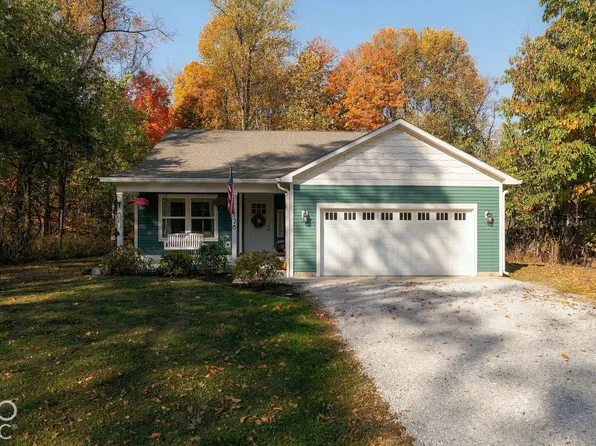 128 Victory Hl, Coatesville, IN 46121
