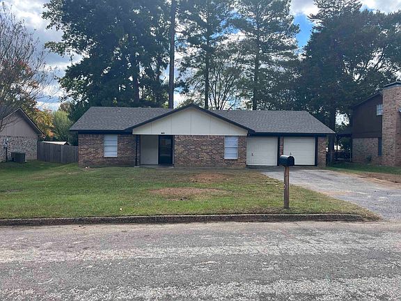 2nd image of 2702 Cedarcrest Dr