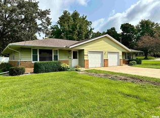 101 & 103 Gloria Dr, Eureka, IL