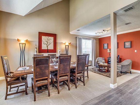 3rd image of 1514 Autumnmist Dr