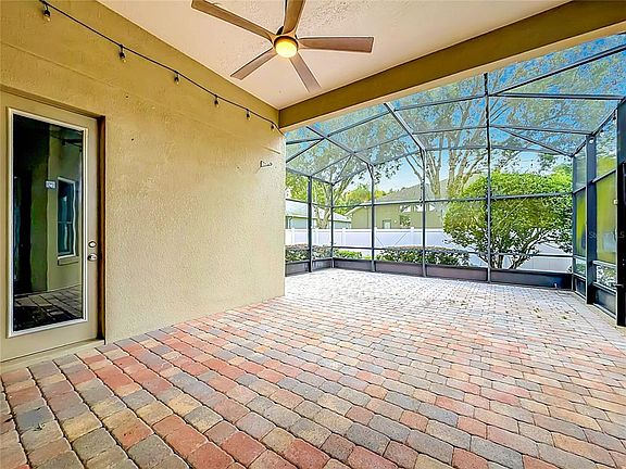 3rd image of 2432 EMERALD ROSE WAY