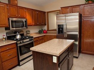 4476 Reindeer Ln, Eagan, MN 55123