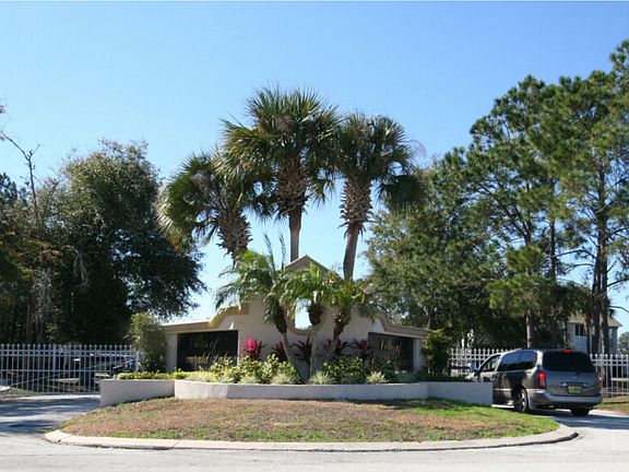 3rd image of 2675 Emerald Lake Ct #2675