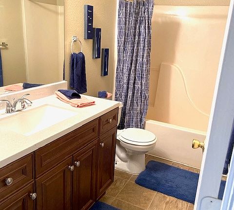 5th image of 125 NE Johnson Ave APT 31