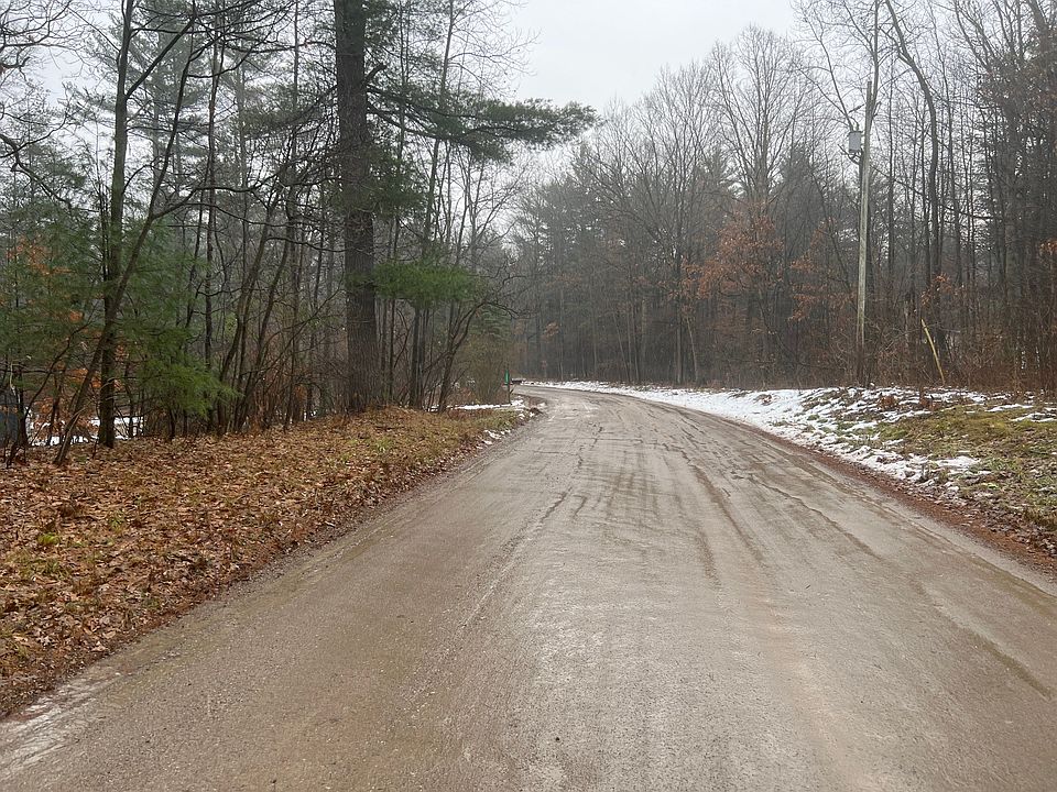 2nd image of 14376 Eighteen Mile Rd NE