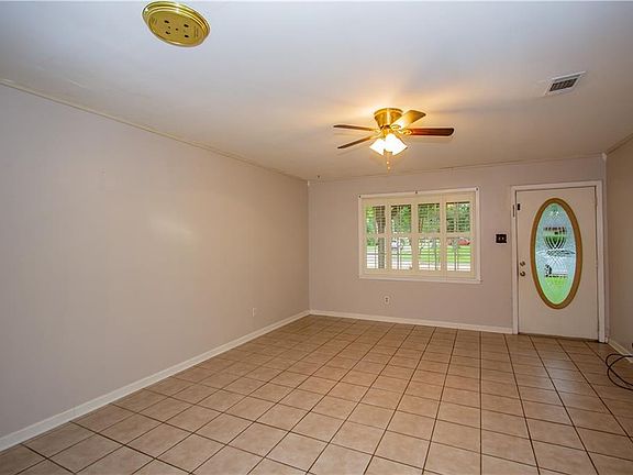 3rd image of 5603 Skylark Dr