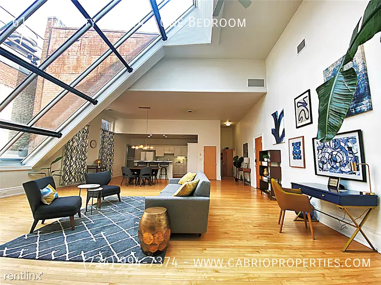 617 E Liberty St — Photo 1