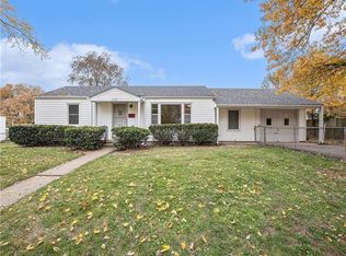 2410 NE 53rd St, Kansas City, MO 64118