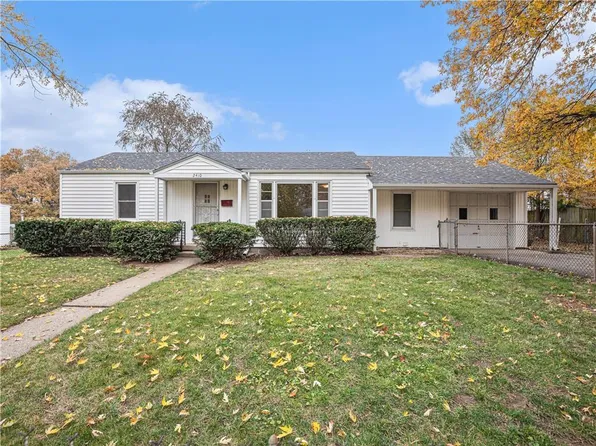2410 NE 53rd St, Kansas City, MO 64118