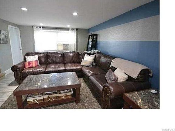 4th image of 73 Patricia Ln