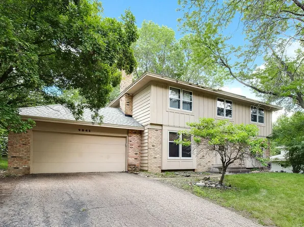 9841 Edgewood Rd, Bloomington, MN 55438