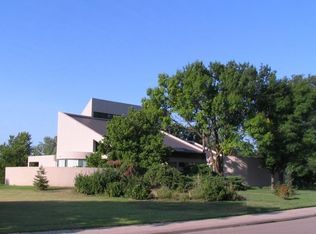 4805 Quail Creek Dr, Great Bend, KS 67530