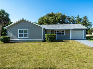 825 2nd St, Vero Beach, FL 32962