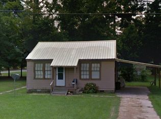 401 N 3rd St, Bearden, AR 71720