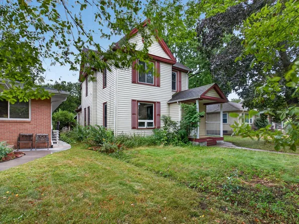 4028 Perry Ave N, Robbinsdale, MN 55422