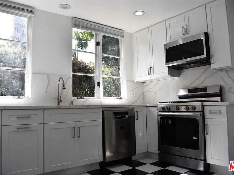 235 S Gale Dr #101 — Photo 5