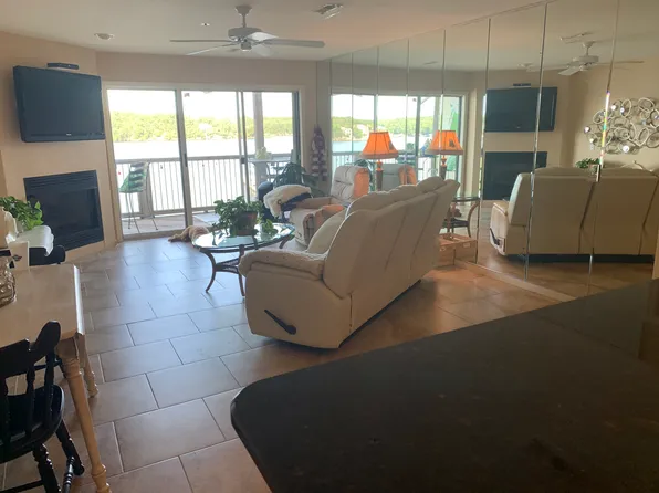 1481 Ledges Dr #10211, Osage Beach, MO 65065