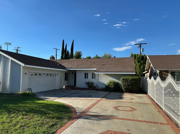 19117 Collins St, Tarzana, CA 91356