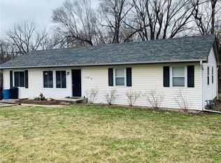 1114 Ivie St, Stewartsville, MO 64490