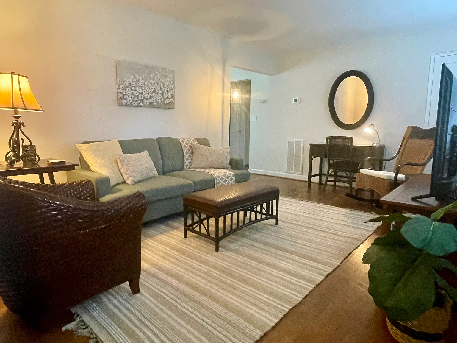 2533 Miller Park Cir — Photo 1