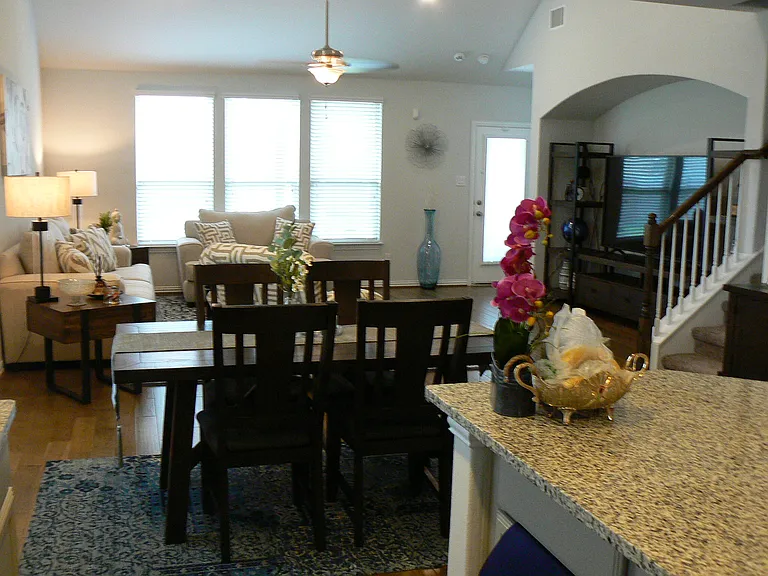 5900 Bucine Cv — Photo 11