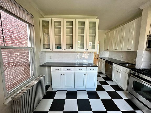 3rd image of 31-47 42nd St #2