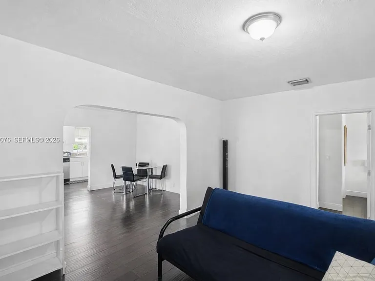 3645 SW 25th Ter — Photo 8