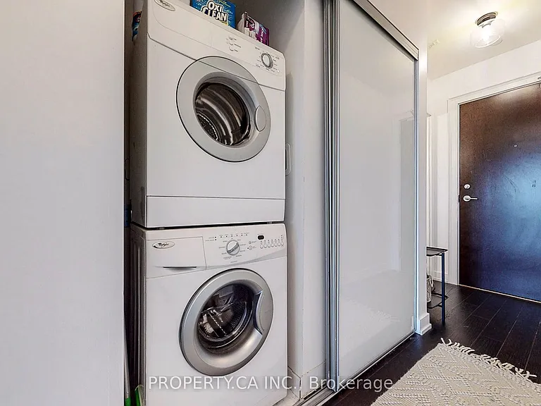 205 Manning Ave #403 — Photo 31