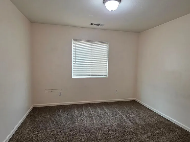 11805 Holabird Ave — Photo 9