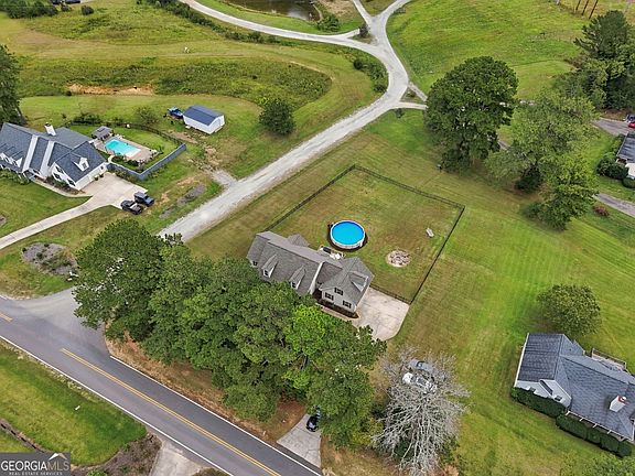 2nd image of 405 Turner Rd