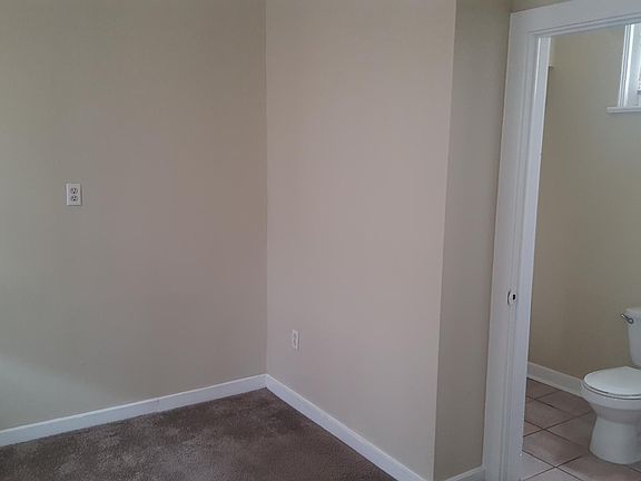 5th image of 1206 Burdette St APT 5