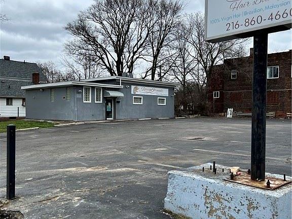 5th image of 12101 Union Ave
