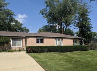 310 Apache Ln, Hoffman Estates, IL 60169