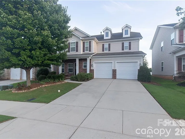 123 Colville Rd — Photo 1