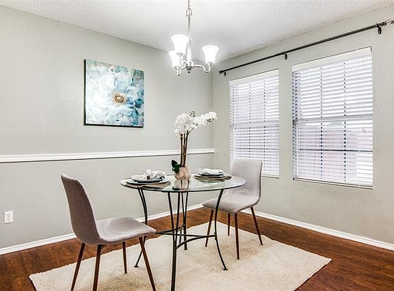 4th image of 2632 Pecan Dr