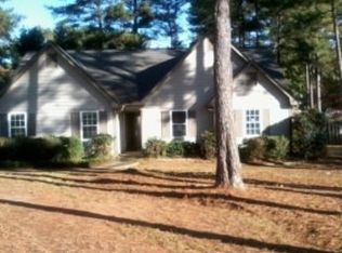 1631 Carriage Hills Dr, Griffin, GA 30224