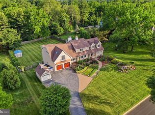 5 Sugar Maple Dr, Newtown Square, PA 19073