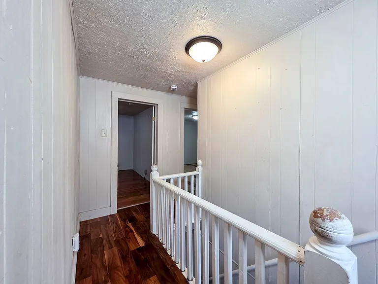 1208 Koenigstein Ave — Photo 7