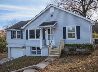 9 NW Englewood Ct, Kansas City, MO 64118