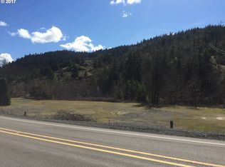 2880 Reston Rd, Roseburg, OR 97471