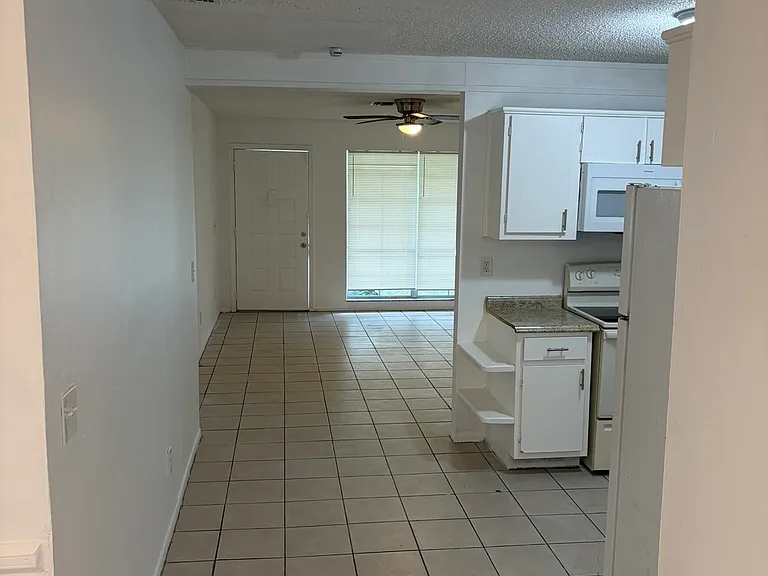 64 SE Norfolk Blvd — Photo 5