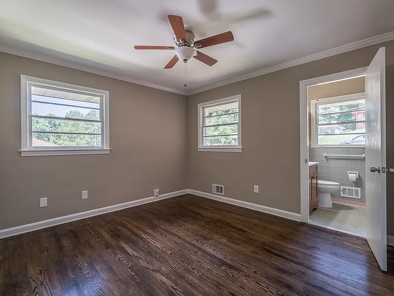 3149 Gay Dr — Photo 48