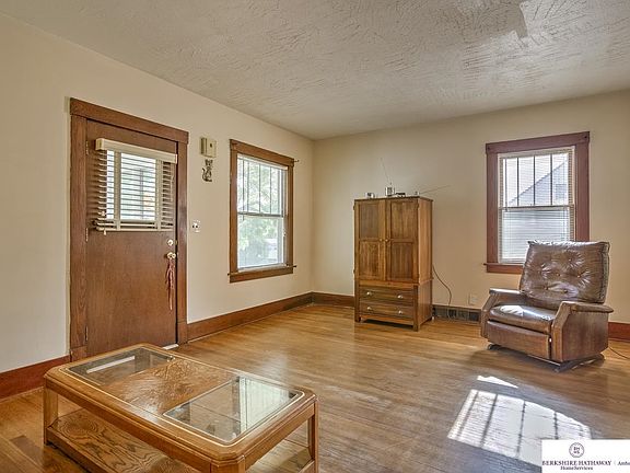 5th image of 7065 Binney St